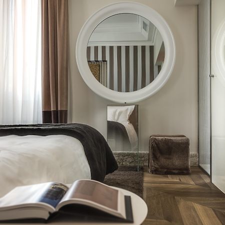 Hotel Palazzo Manfredi - Small Luxury Hotels Of The World Рим Экстерьер фото